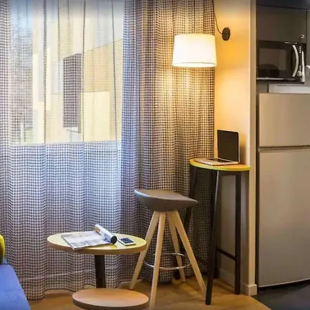 Adagio Access Centre 아파트호텔