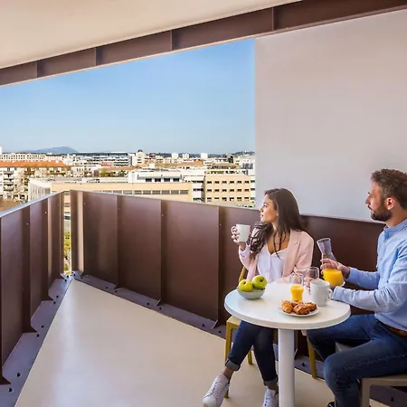 Adagio Access Centre 4*