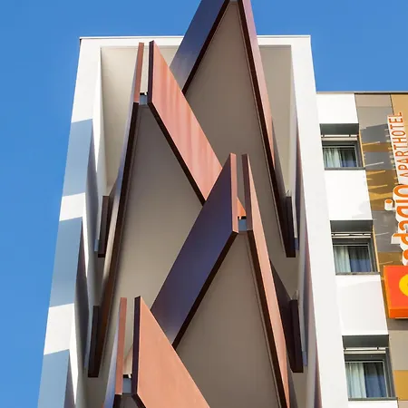 Adagio Access Centre 3* Μονπελιέ