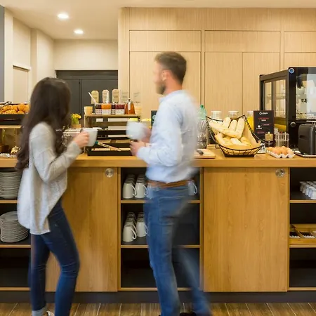 公寓式酒店 Adagio Access Centre