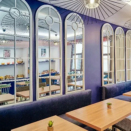 Adagio Access Centre