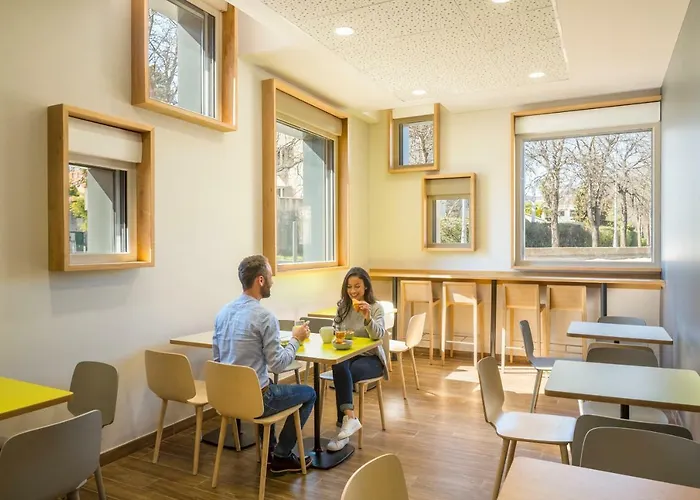 Adagio Access Centre