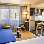 Adagio Access Centre 3*