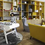 Adagio Access Centre Apartahotel 3*