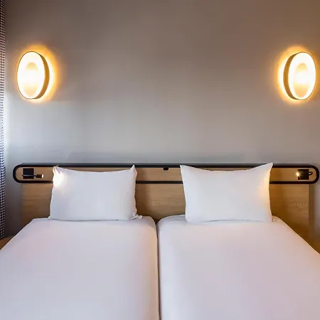 Adagio Access Centre