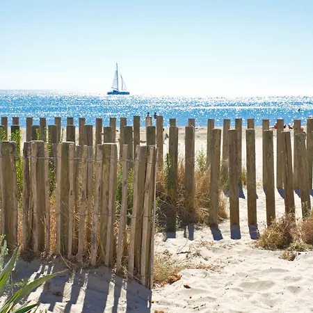 Adagio Access Centre 아파트호텔