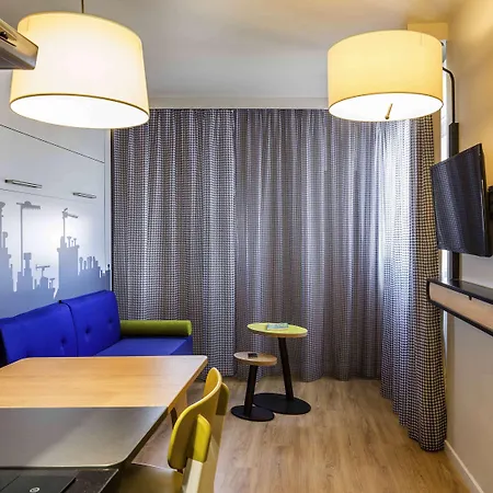 Apart Otel Adagio Access Centre 4*