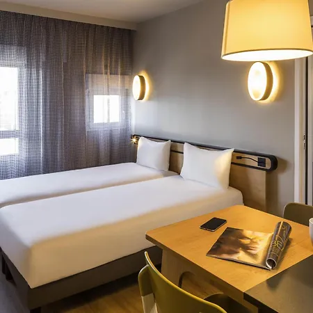Ξενοδοχείο με διαμερίσματα Adagio Access Centre