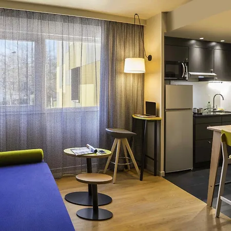 Adagio Access Centre 3*