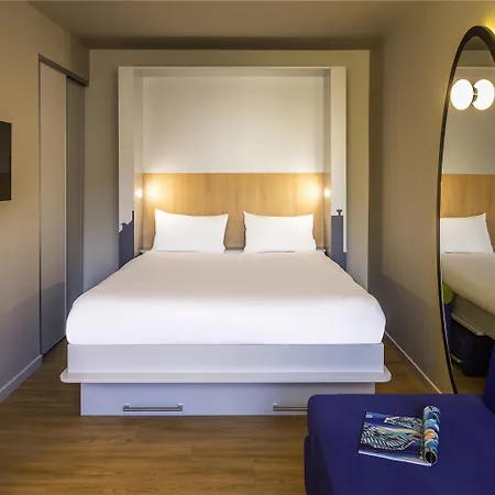 Adagio Access Centre 3* מונפלייה