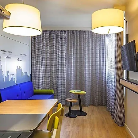 Aparthotel Adagio Access Centre