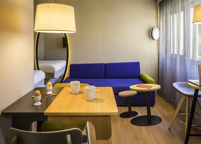 Adagio Access Centre 3*