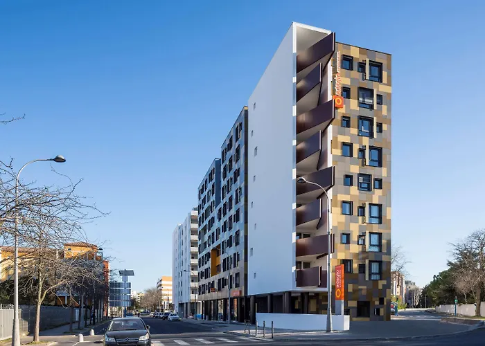 Adagio Access Centre