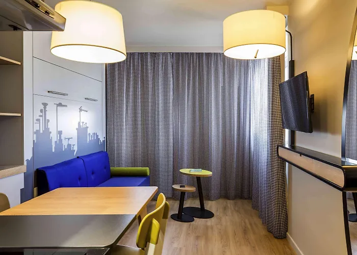 Apart-hotel Adagio Access Centre 3*